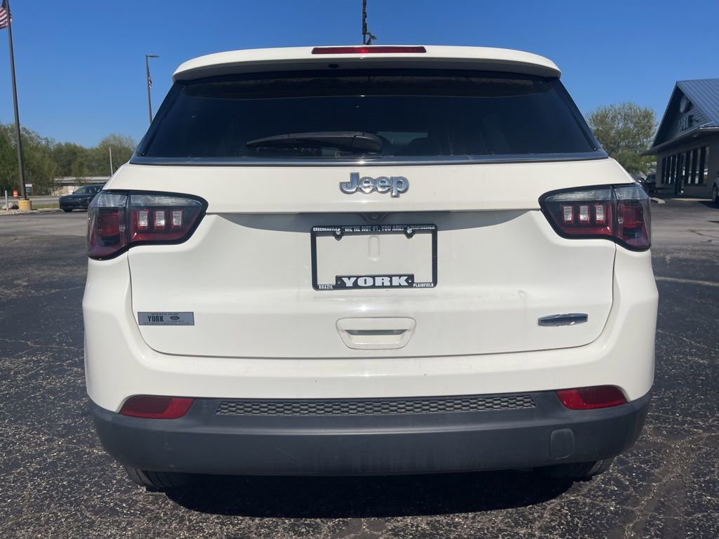 Used 2018 Jeep Compass Latitude image 5