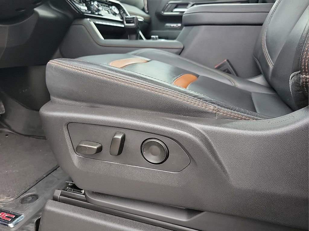 Used 2024 GMC Sierra 1500 AT4 w/ Technology Package image 12