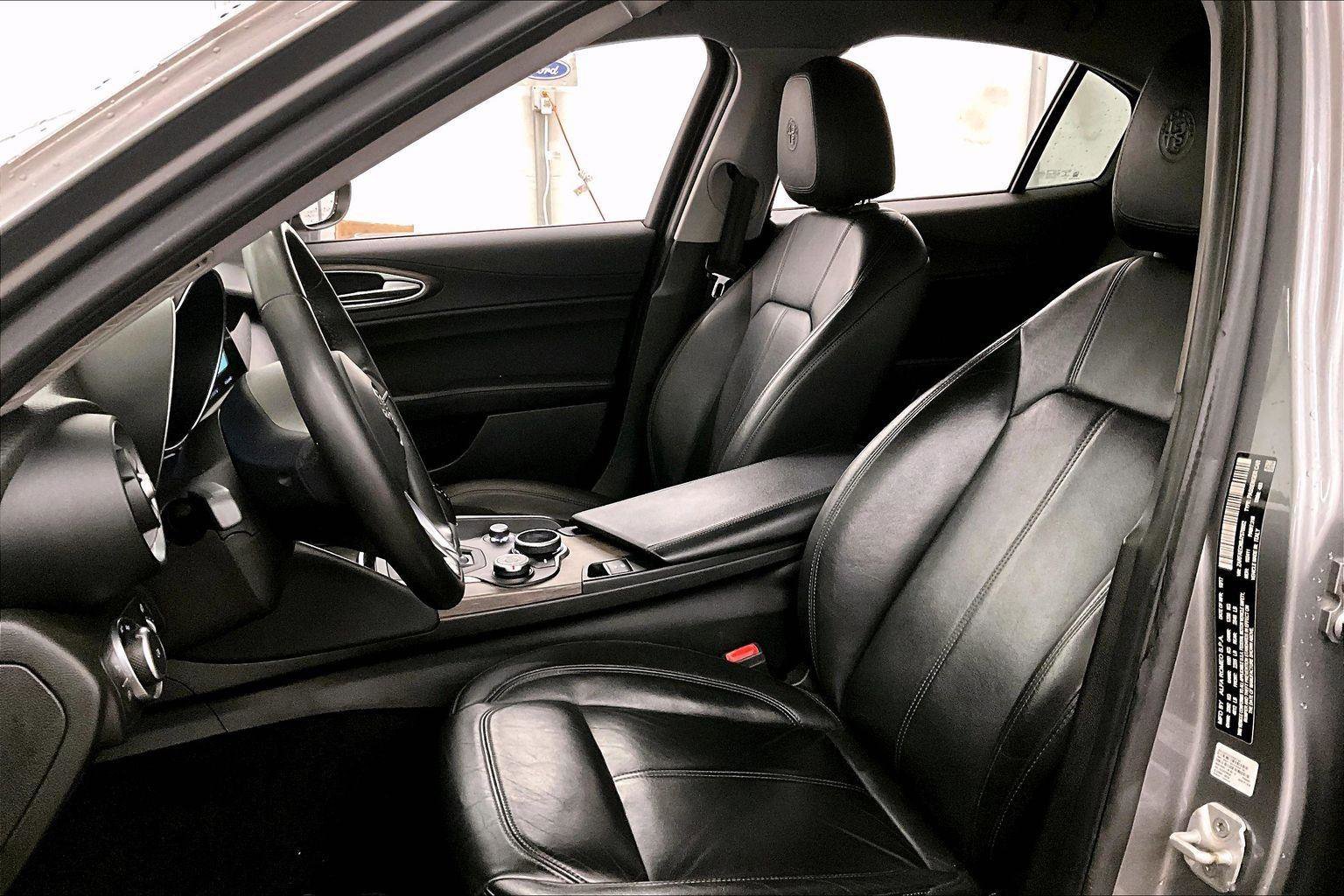 Used 2018 Alfa Romeo Giulia Ti image 26