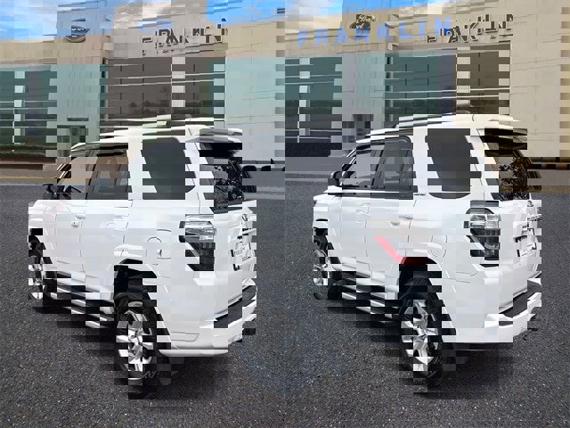 Used 2019 Toyota 4Runner SR5 w/ Four Season Floor Mat Package image 5