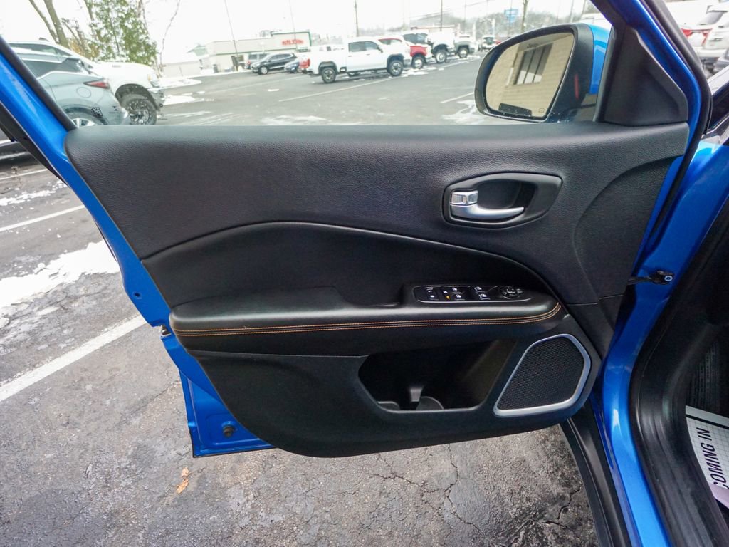 Used 2018 Jeep Compass Limited image 15