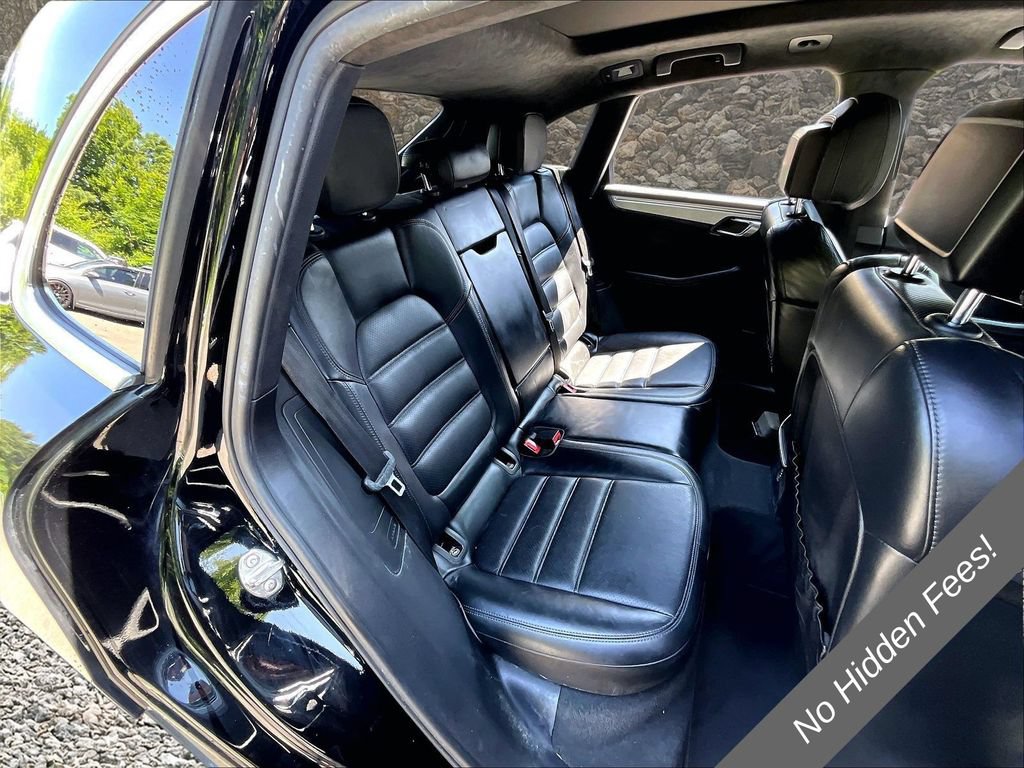 Used 2018 Porsche Macan Turbo w/ Premium Package Plus AWD/4WD image 24