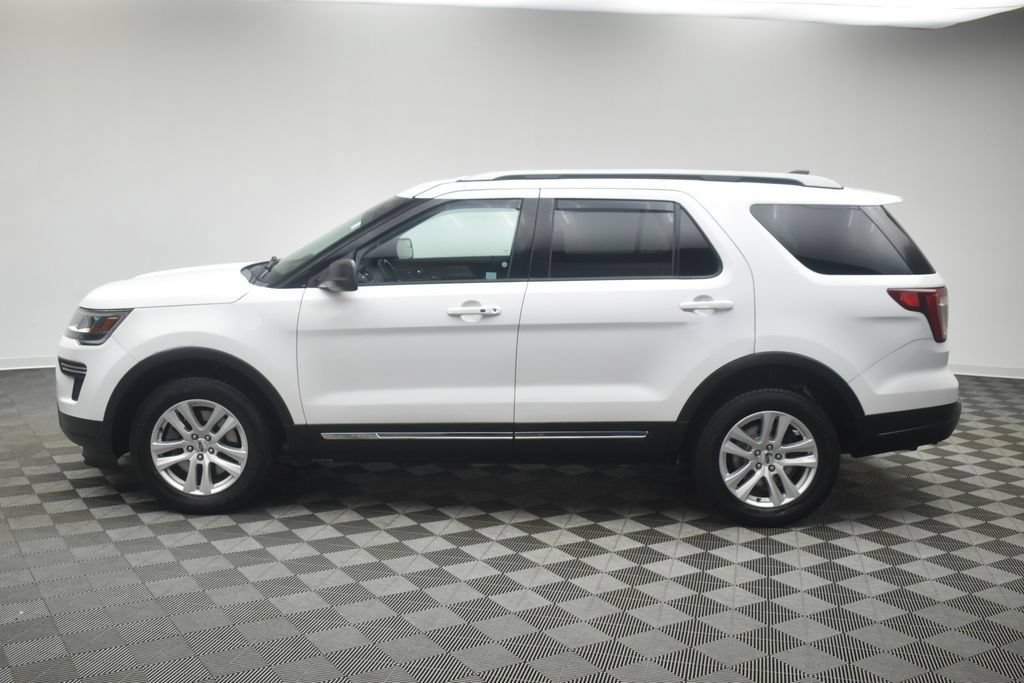 Used 2019 Ford Explorer XLT AWD/4WD image 7