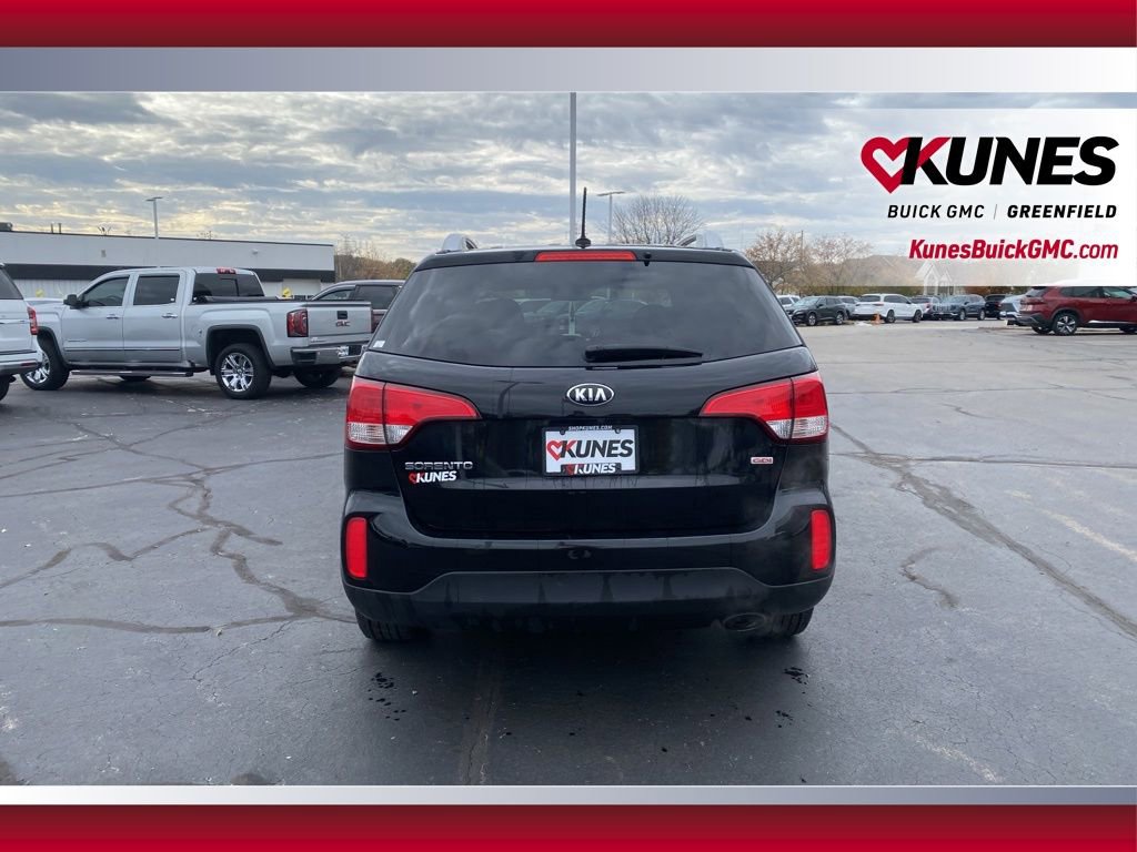 Used 2015 Kia Sorento LX image 5