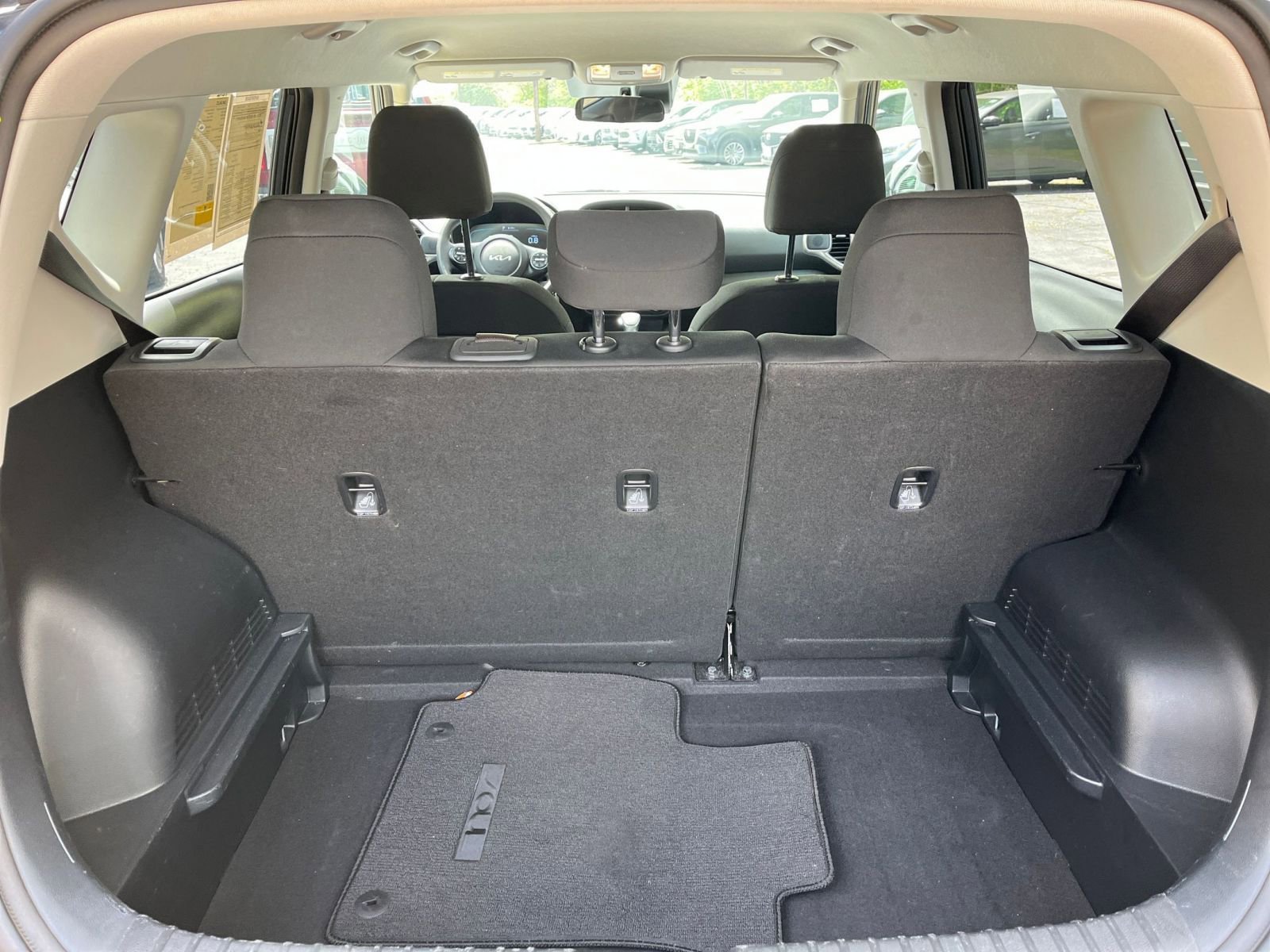 Used 2025 Kia Soul LX w/ LX Technology Package image 25