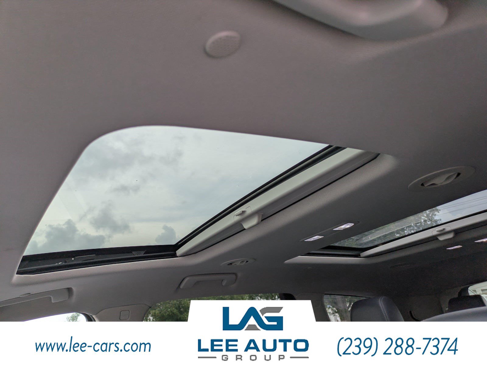 Used 2020 Buick Enclave Essence w/ Sound and Sites Package FWD image 21