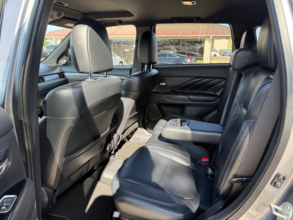 Used 2020 Mitsubishi Outlander GT AWD/4WD image 14