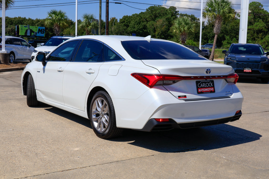 Used 2021 Toyota Avalon XLE w/ Moonroof Package FWD image 22