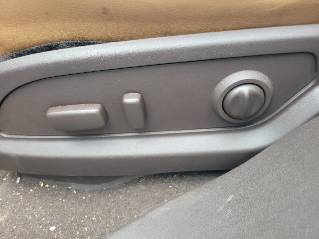 Used 2016 Buick Enclave Leather FWD image 37