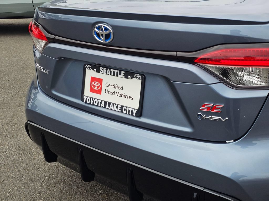 Certified 2025 Toyota Corolla SE w/ SE Premium Package AWD/4WD image 13