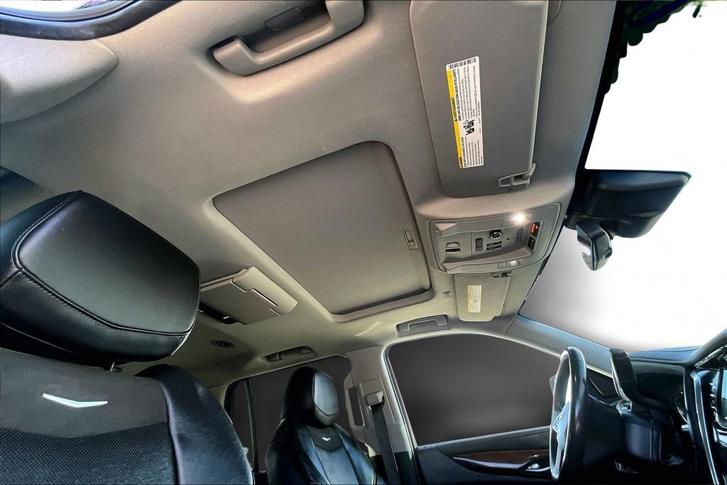 Used 2019 Cadillac Escalade Premium Luxury image 25