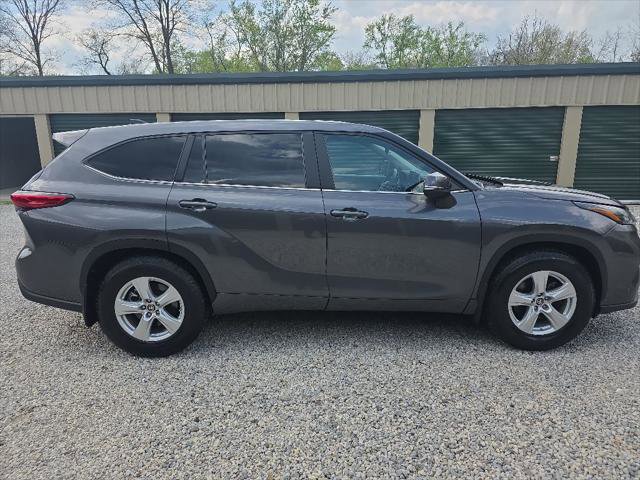 Certified 2024 Toyota Highlander LE AWD/4WD image 7