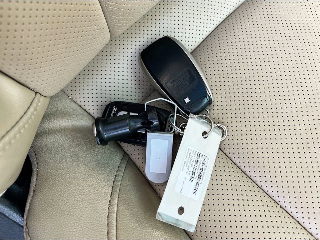 Used 2020 Subaru Legacy Limited image 35