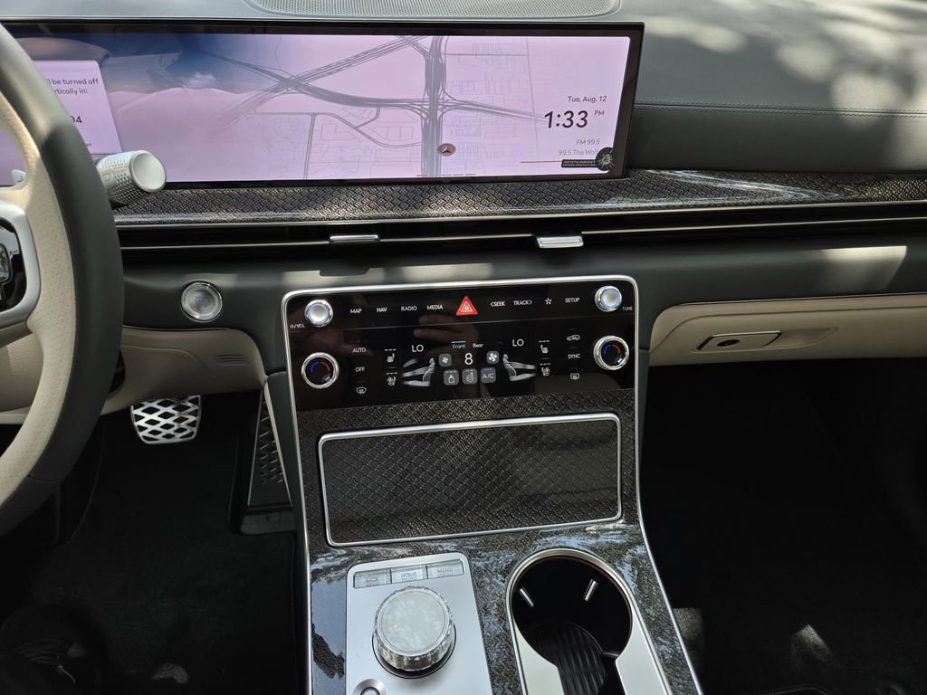 New 2026 Genesis GV80 3.5T e-SC image 23