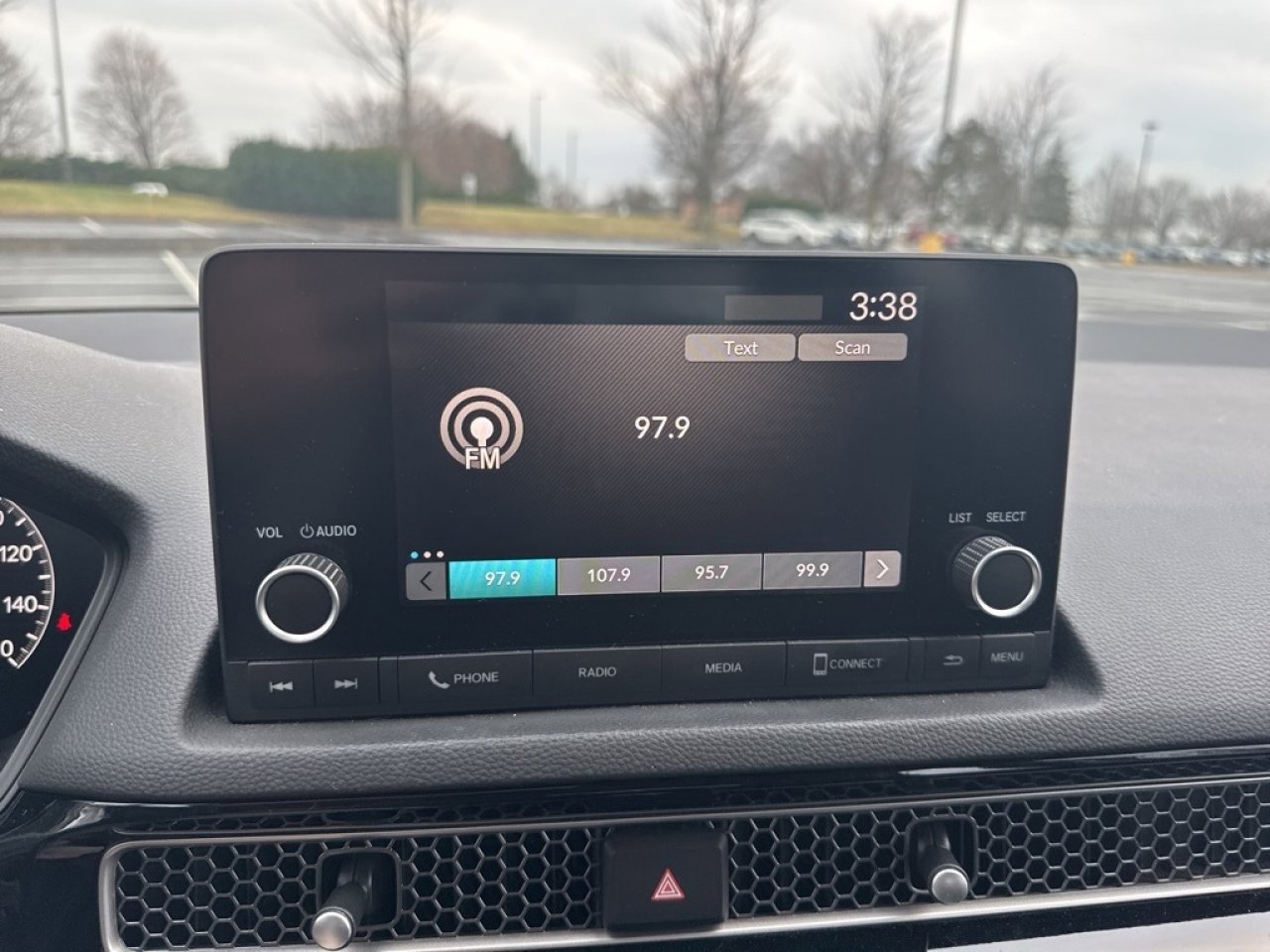 Used 2023 Honda Civic LX image 17