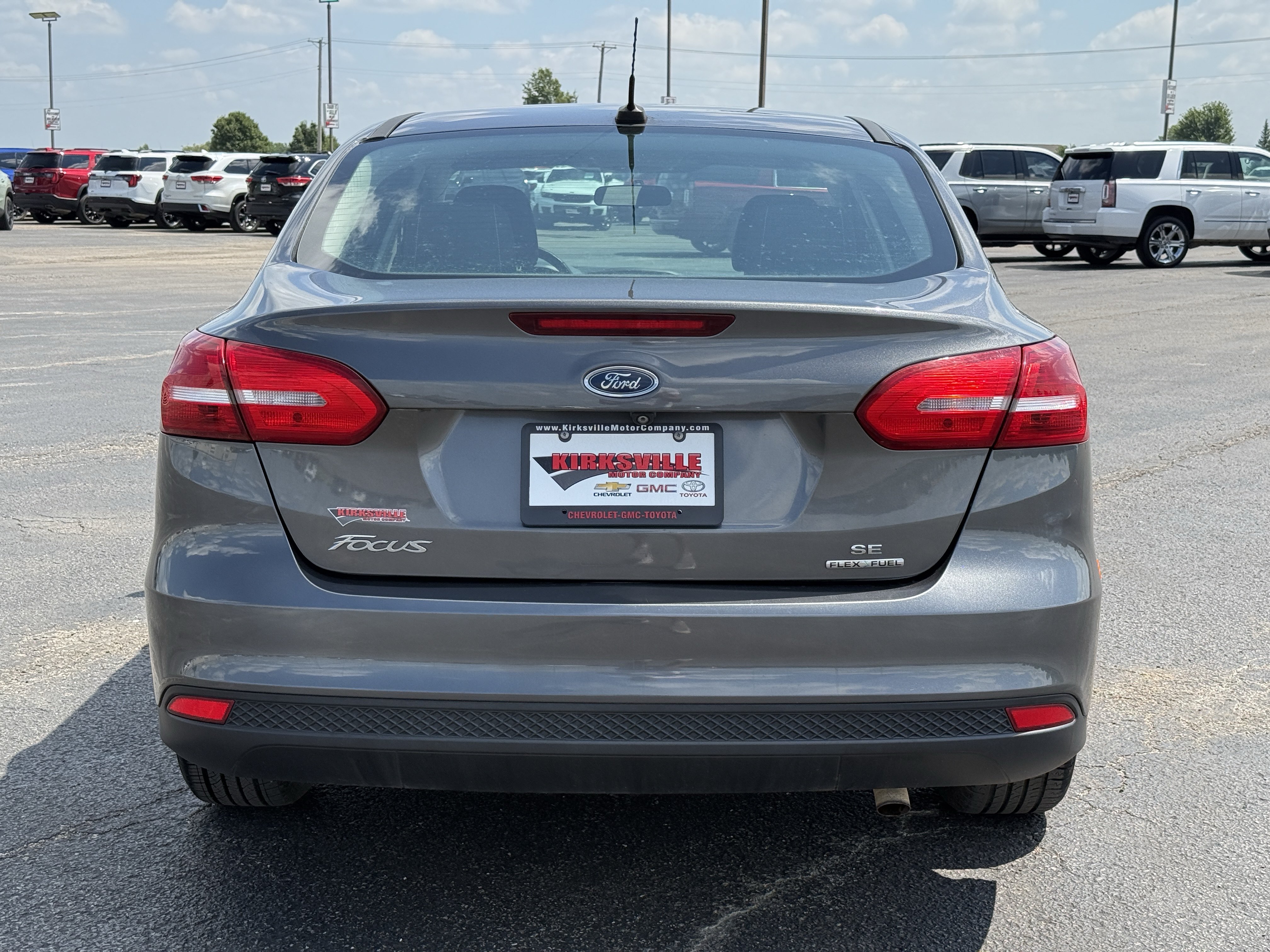 Used 2015 Ford Focus SE w/ SE Cold Weather Package FWD image 5