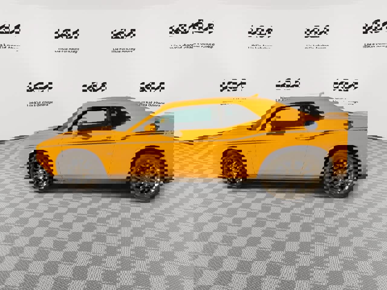 Used 2017 Dodge Challenger GT w/ Premium Sound Group image 5