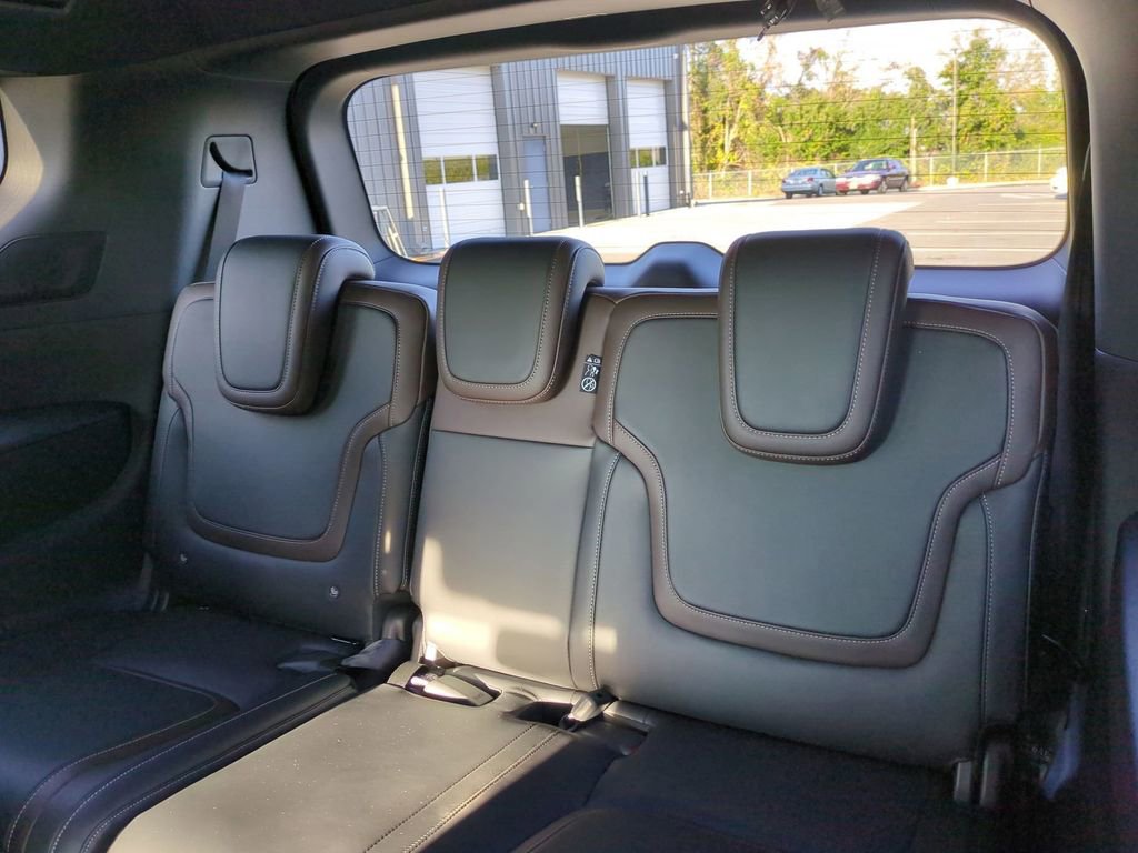 New 2026 Nissan Armada SL w/ Captain's Chari Seat Package image 29