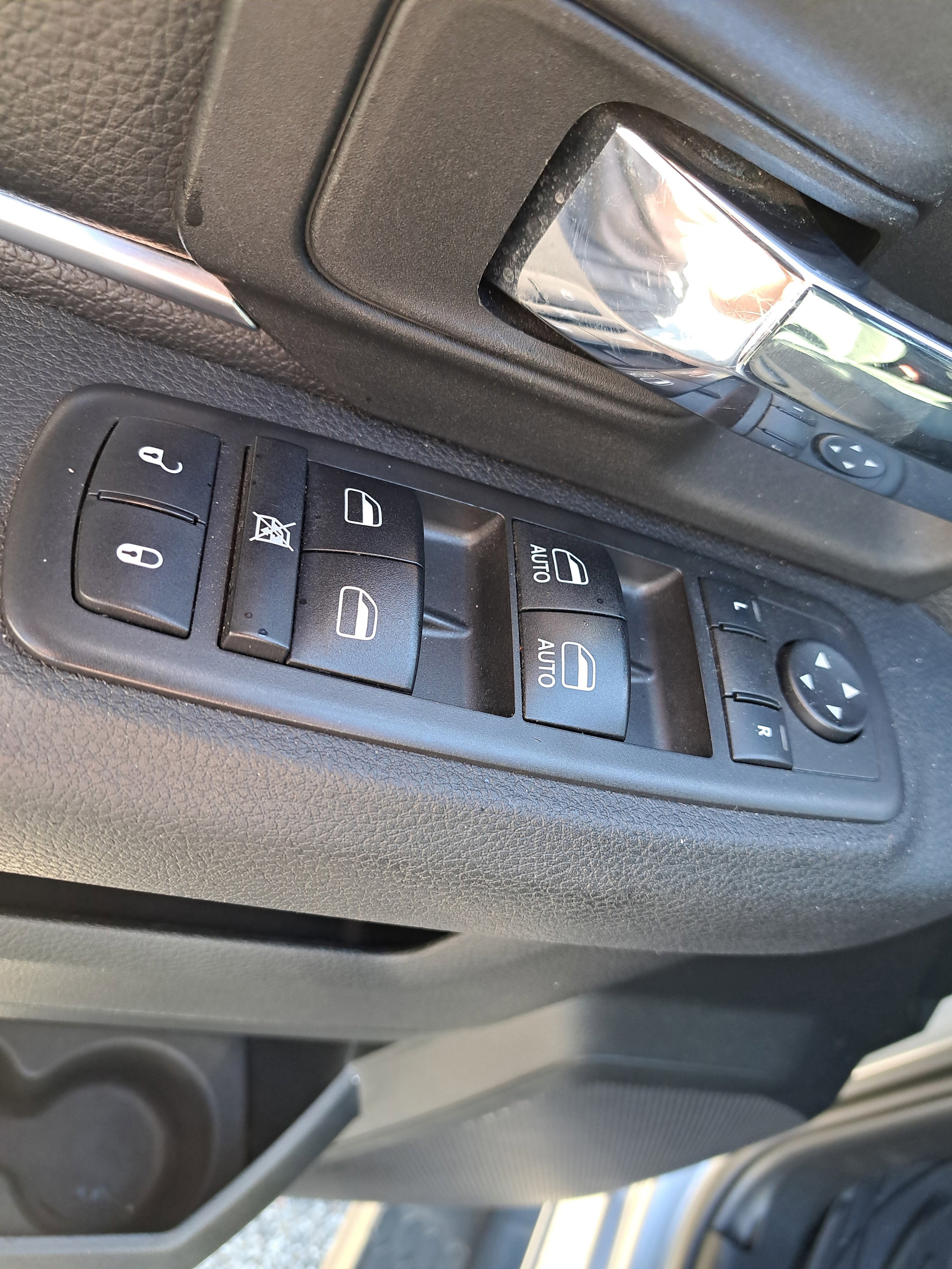 Used 2021 RAM 1500 Classic Warlock image 14