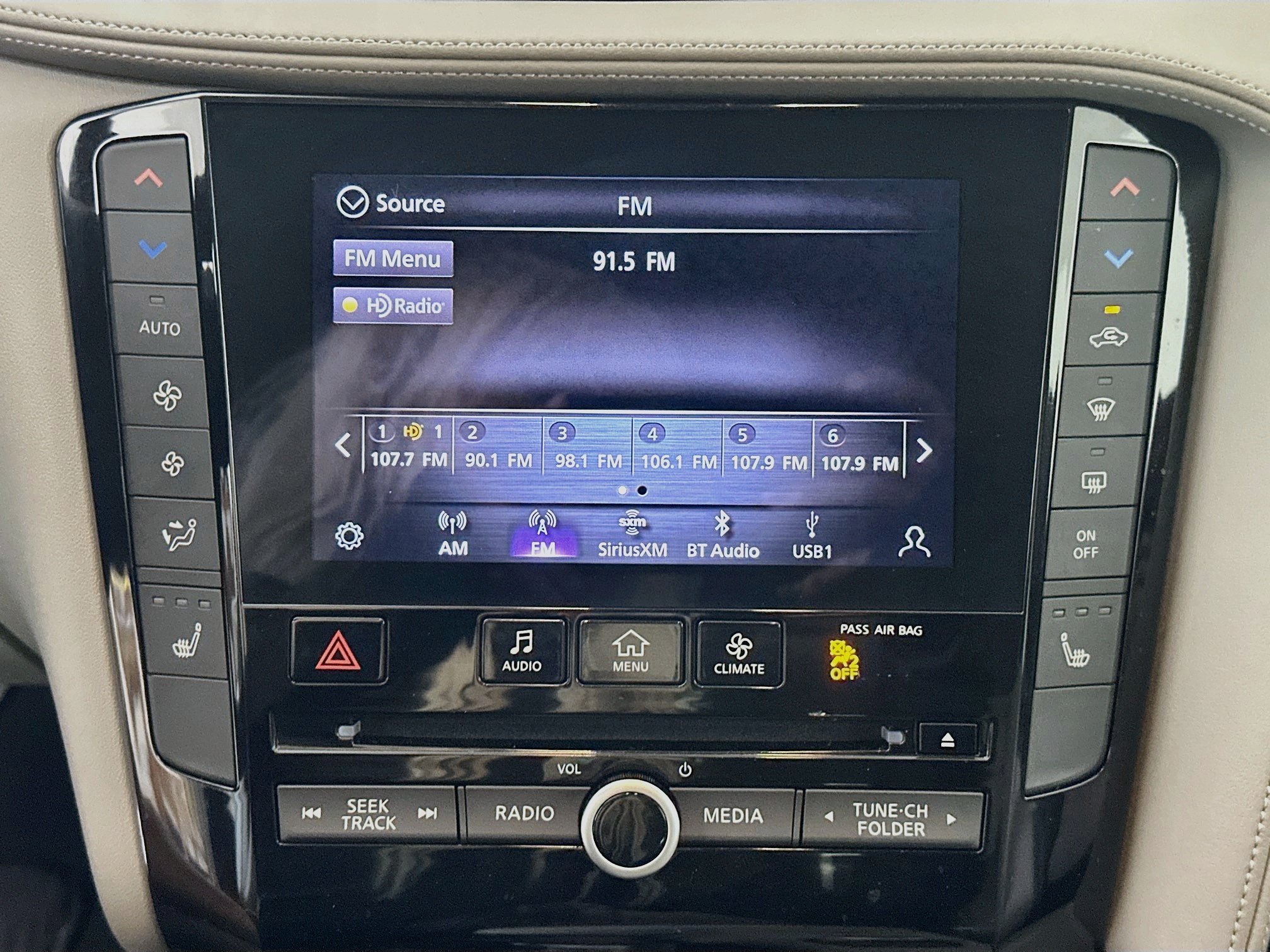 Used 2023 INFINITI QX50 Luxe FWD image 19