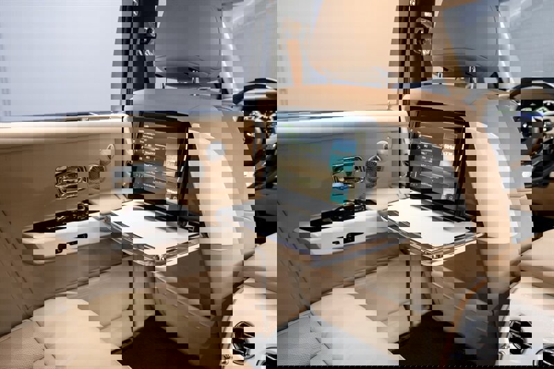 Used 2019 Rolls-Royce Phantom Sedan image 29