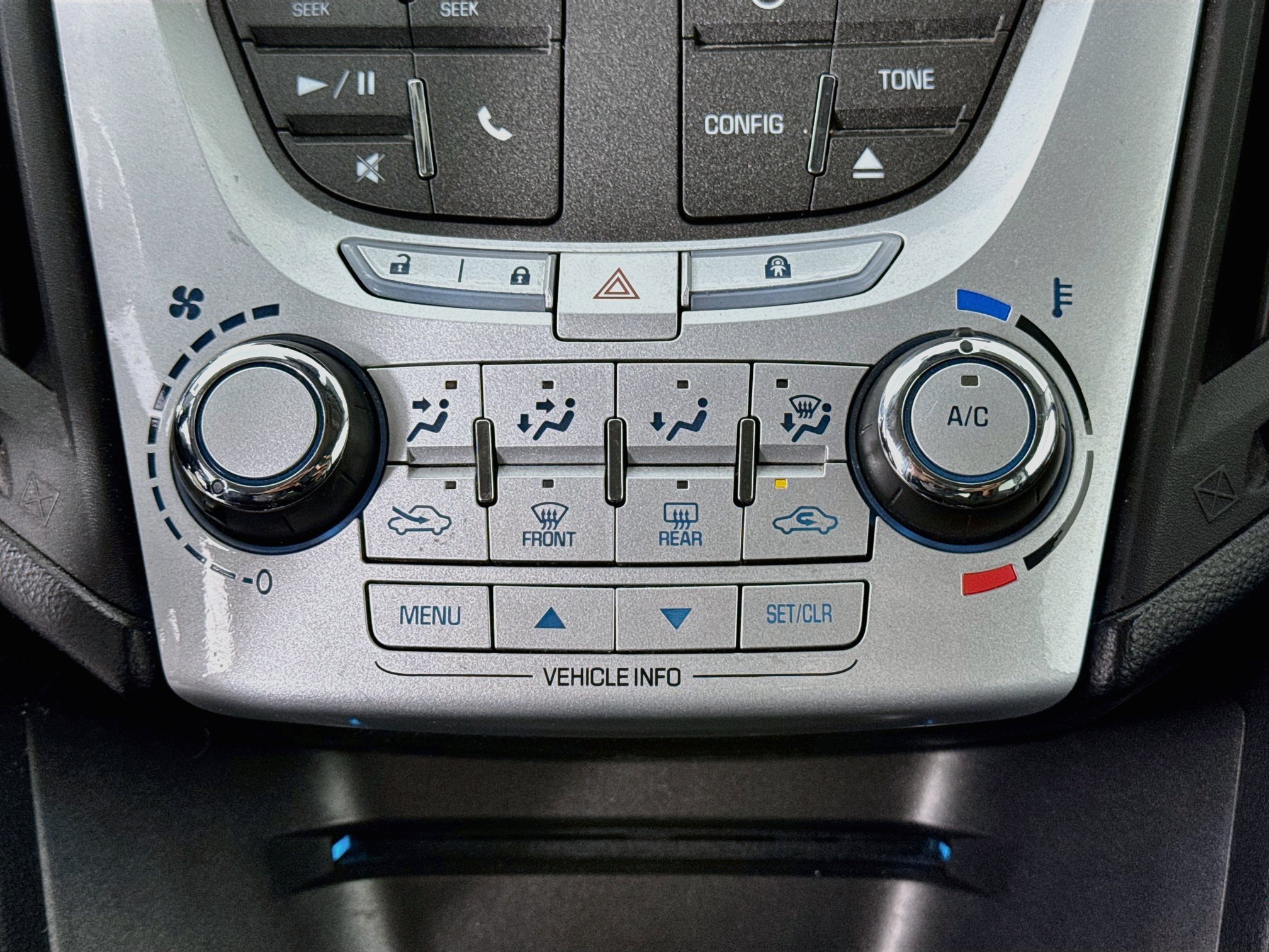 Used 2015 Chevrolet Equinox LT w/ Driver Convenience Package FWD image 14