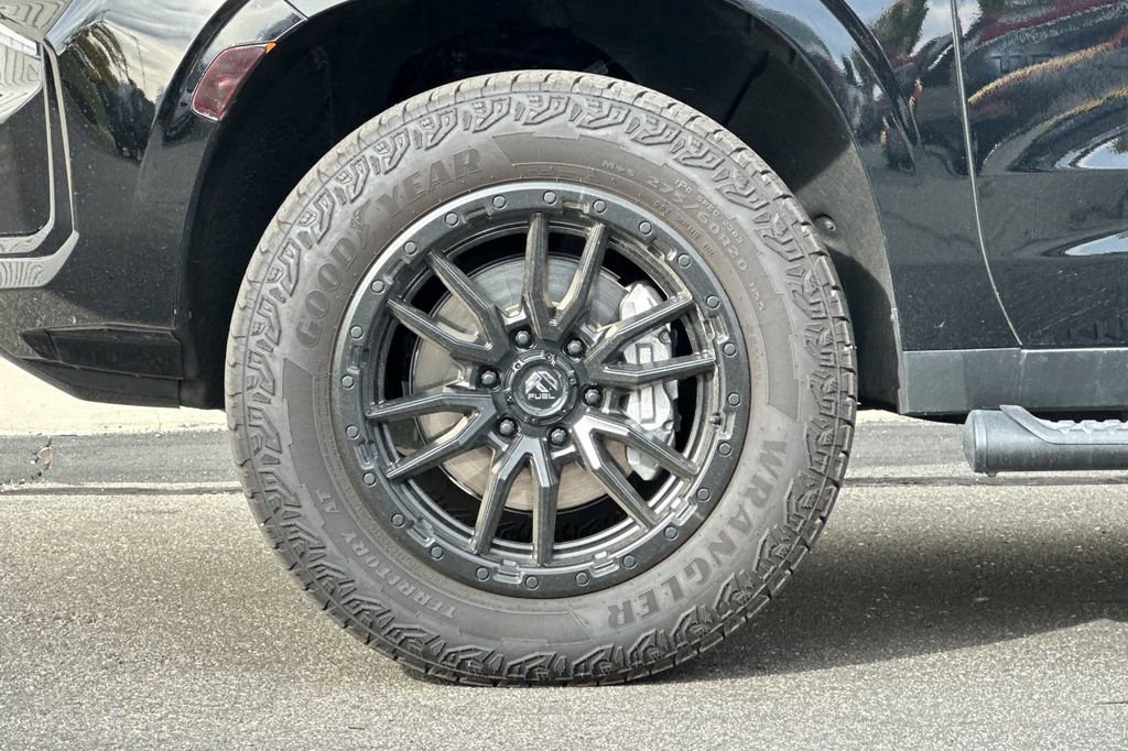 Used 2024 Chevrolet Tahoe Z71 image 28