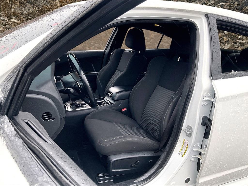 Used 2022 Dodge Charger R/T w/ Blacktop Package image 21