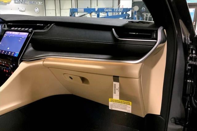 New 2025 Jeep Grand Cherokee Limited w/ Luxury Tech Group II AWD/4WD image 49