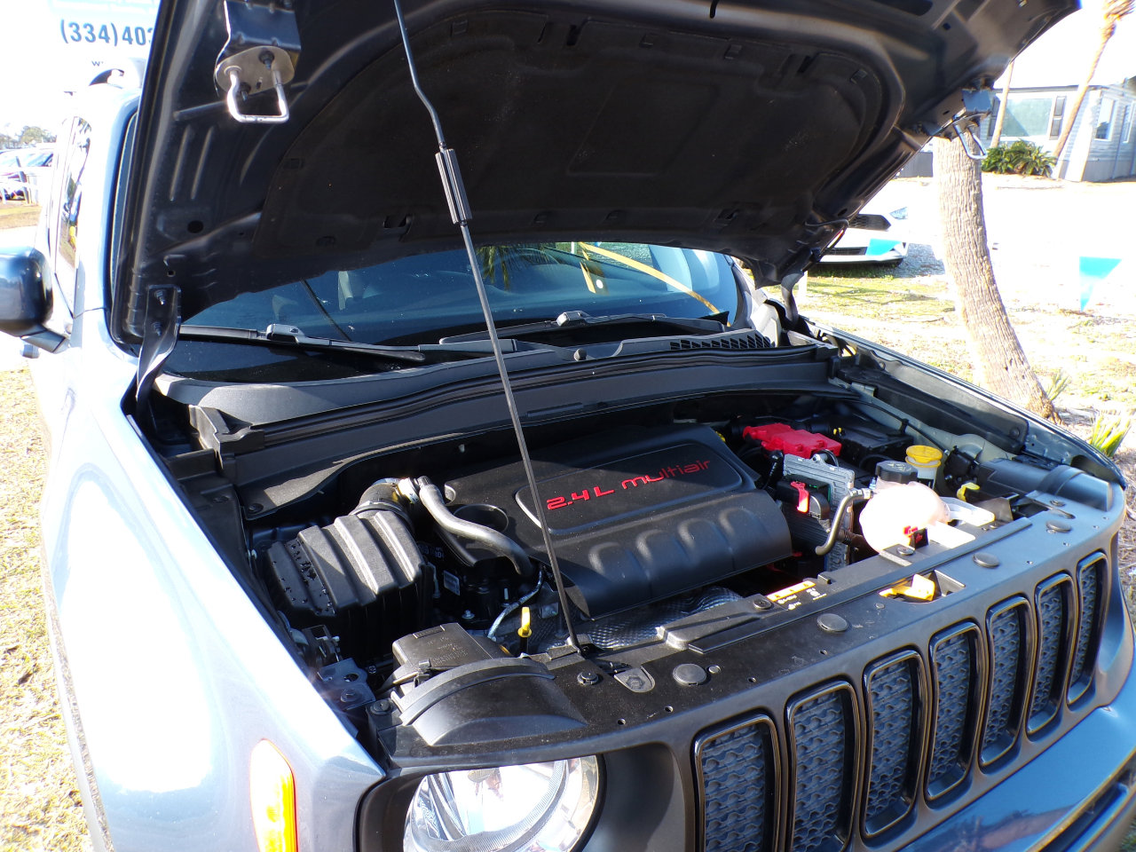 Used 2020 Jeep Renegade Altitude image 9