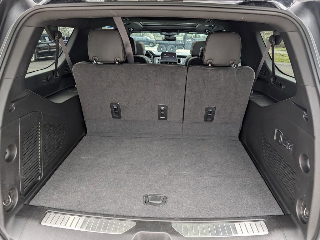 Used 2024 GMC Yukon XL AT4 w/ AT4 Premium Package image 28