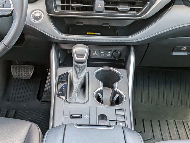 Used 2023 Toyota Highlander XLE image 19