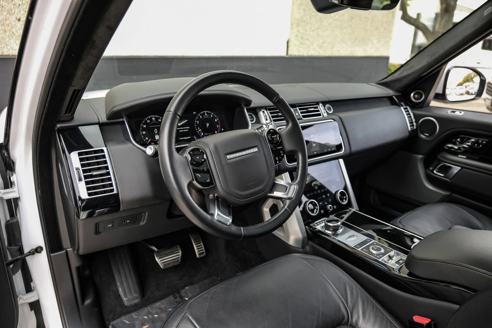 Used 2018 Land Rover Range Rover Autobiography AWD/4WD image 12