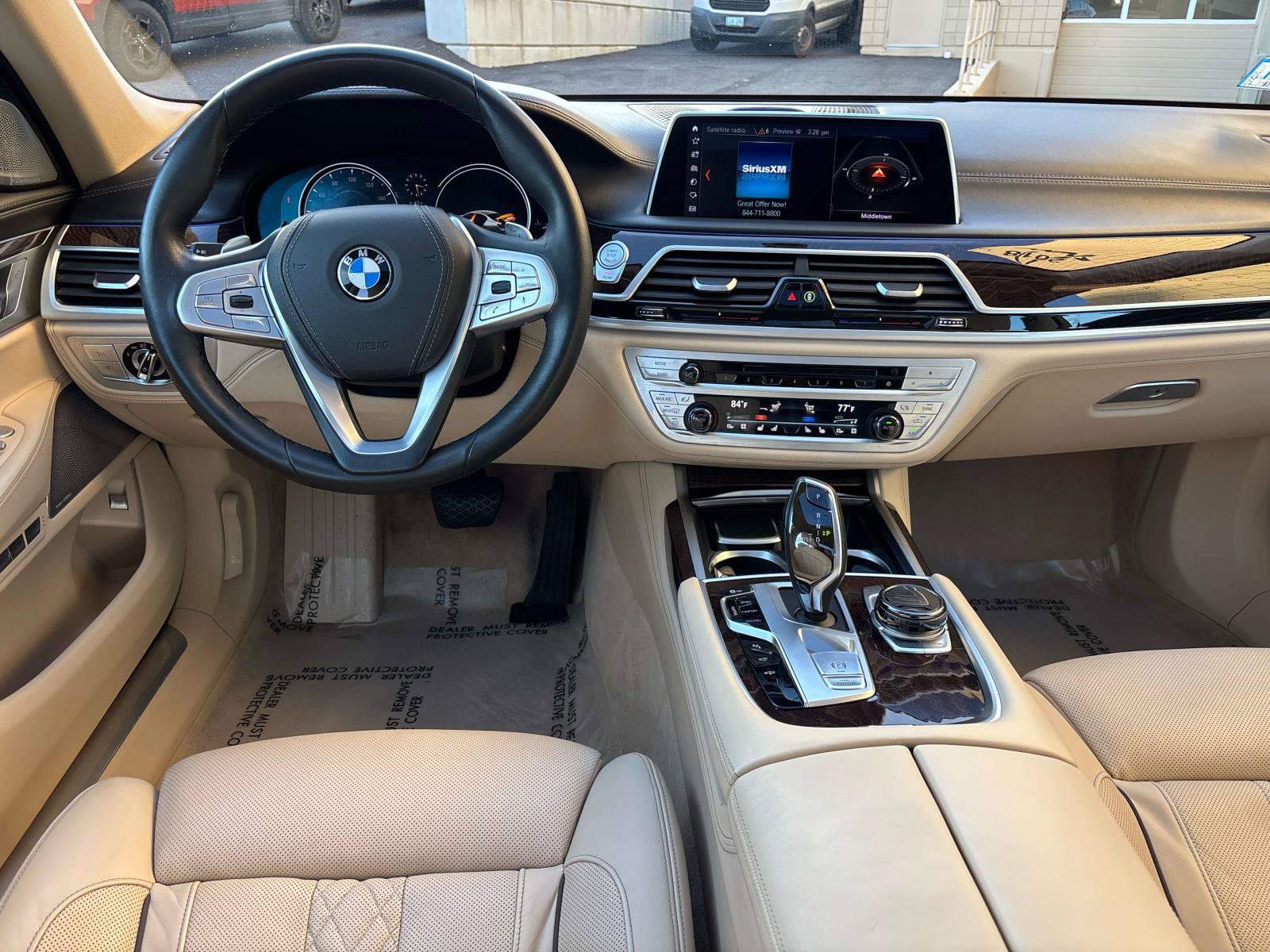 Used 2018 BMW 750i xDrive AWD/4WD image 11