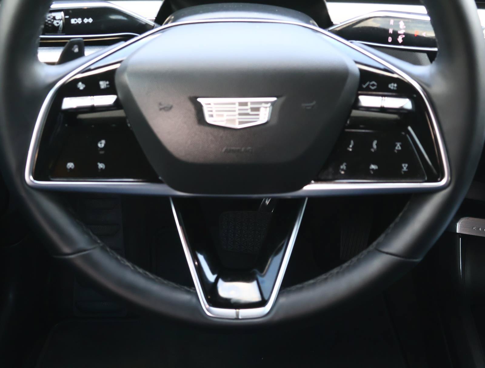 Used 2024 Cadillac Lyriq Luxury RWD image 13