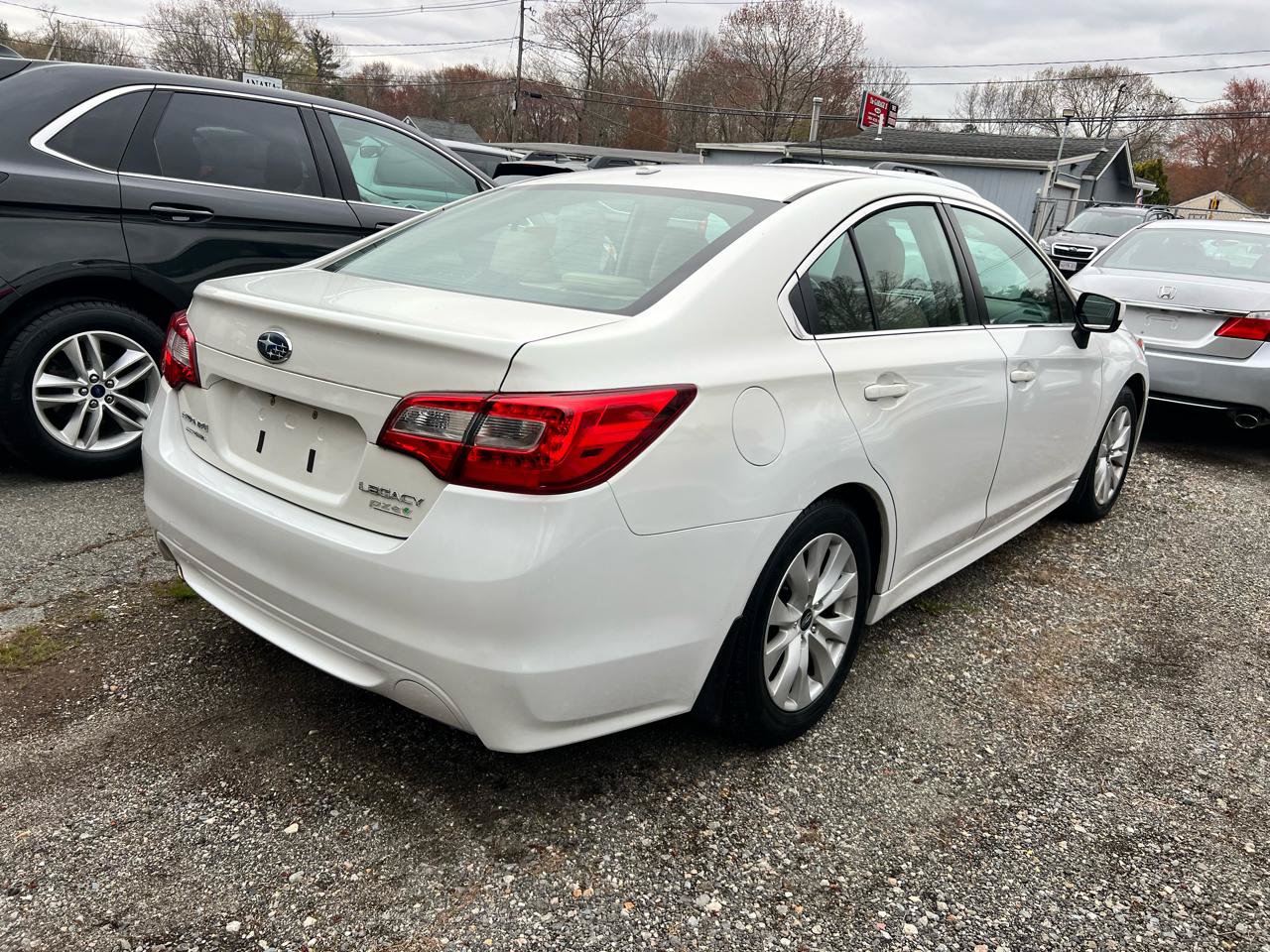 Used 2015 Subaru Legacy 2.5i Premium AWD/4WD image 4