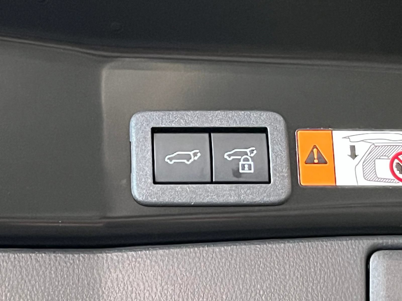 New 2026 Toyota RAV4 Limited AWD/4WD image 10