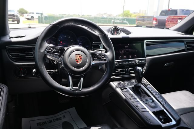 Used 2020 Porsche Macan AWD/4WD image 11