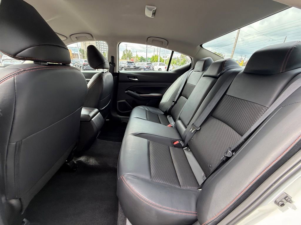 Used 2025 Nissan Altima 2.5 SR FWD image 15