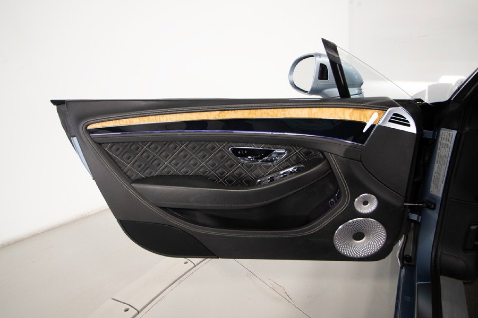 Used 2020 Bentley Continental GT w/ First Edition Specification image 32