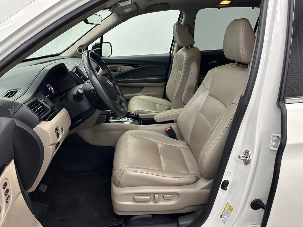 Used 2019 Honda Pilot Elite image 9