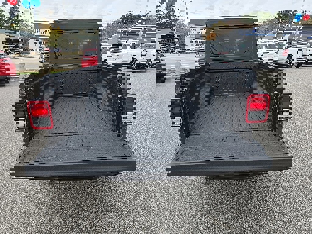 New 2026 Jeep Gladiator Sport image 14