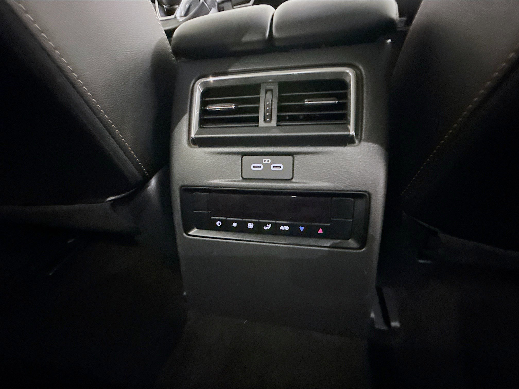 Used 2024 MAZDA CX-90 Plug-In Hybrid w/ Premium Pkg AWD/4WD image 41