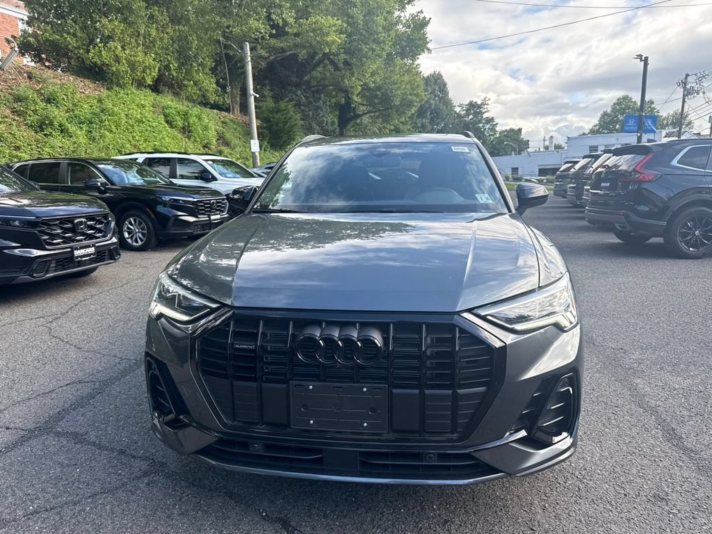 Used 2025 Audi Q3 2.0T Premium Plus AWD/4WD image 2