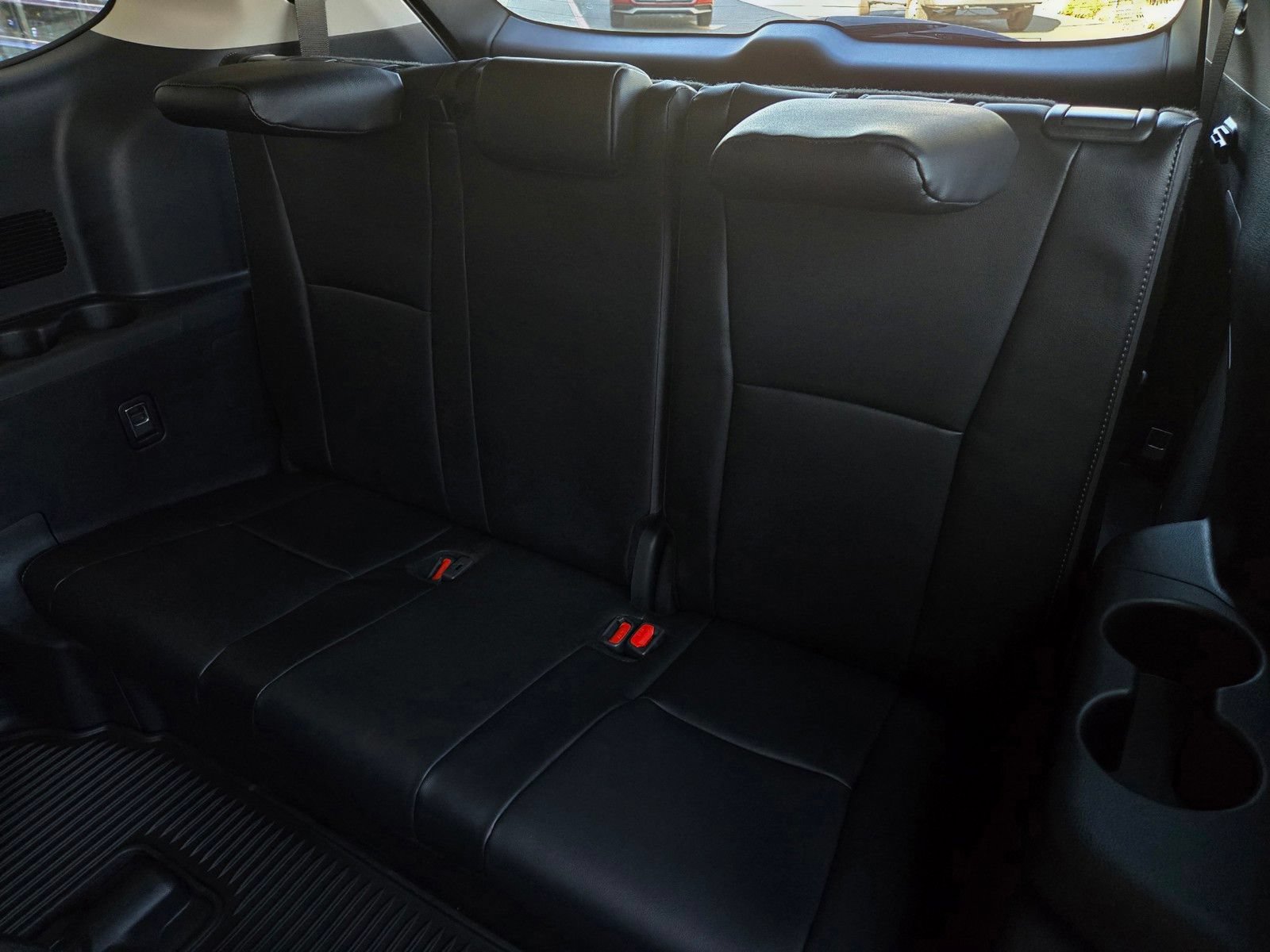 New 2026 Toyota Highlander Platinum AWD/4WD image 9