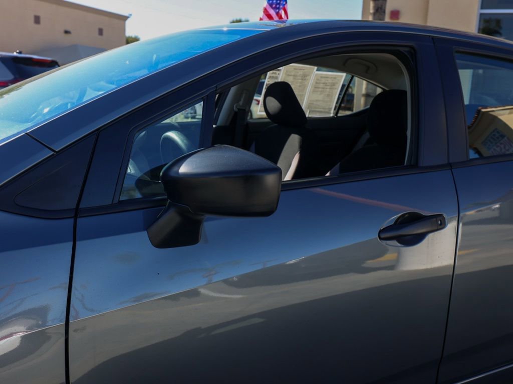 Used 2025 Nissan Versa S w/ Trunk Package image 12