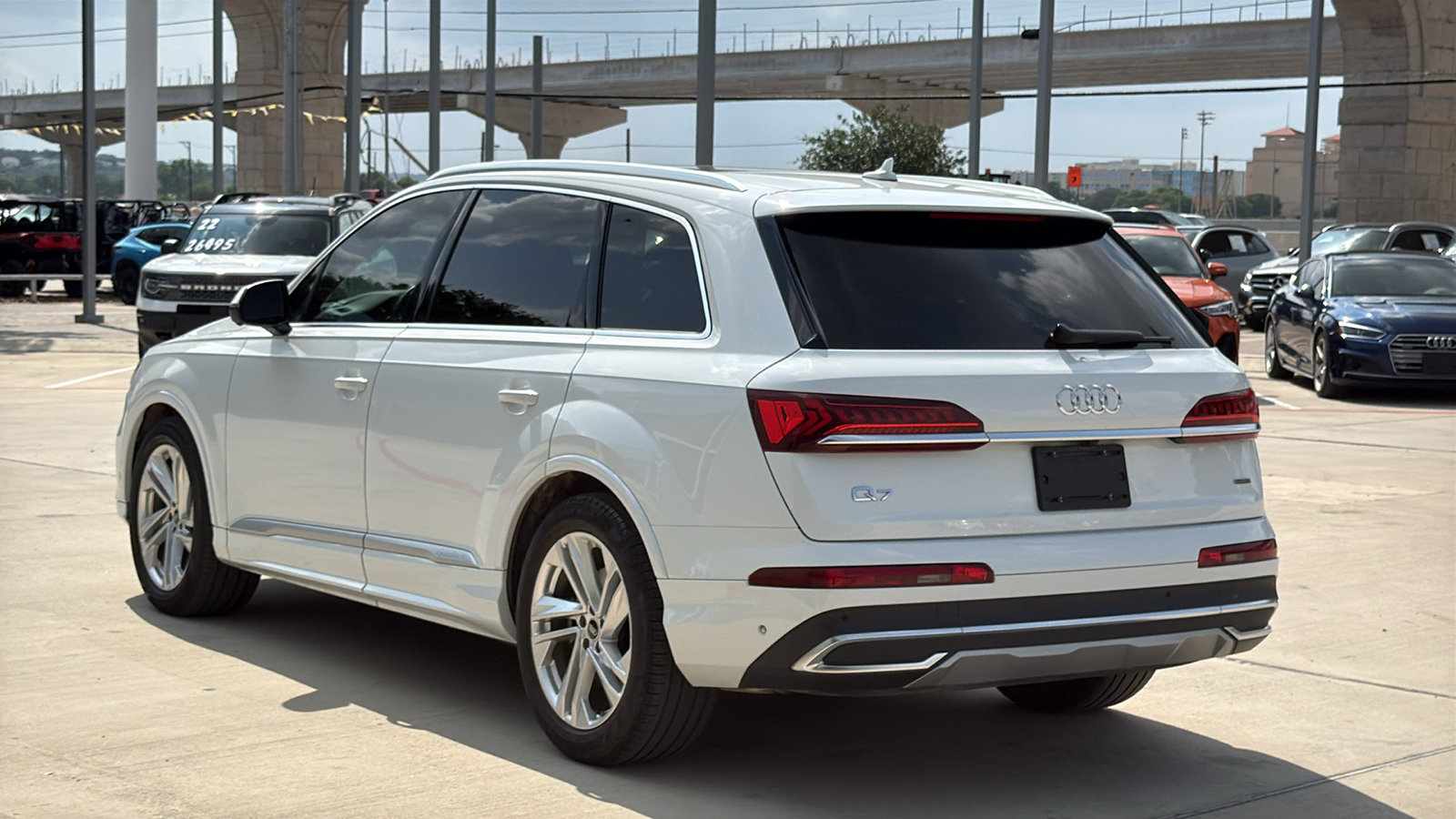 Used 2023 Audi Q7 3.0T Prestige AWD/4WD image 5