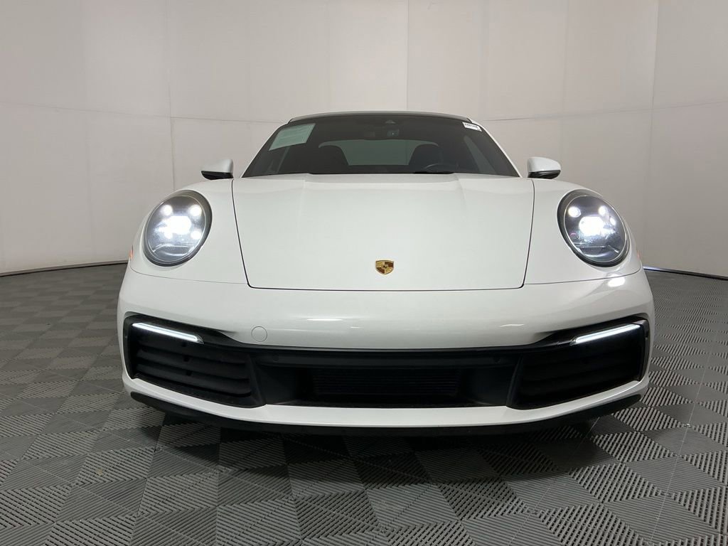 Used 2020 Porsche 911 Carrera RWD image 3