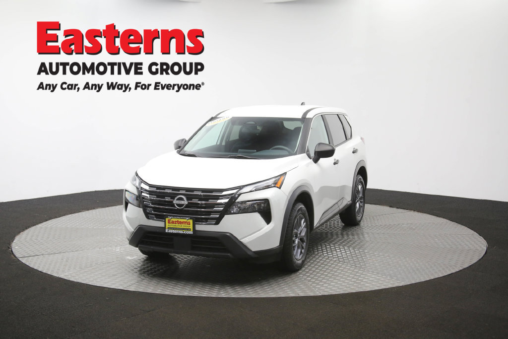 Used 2024 Nissan Rogue S AWD/4WD image 52
