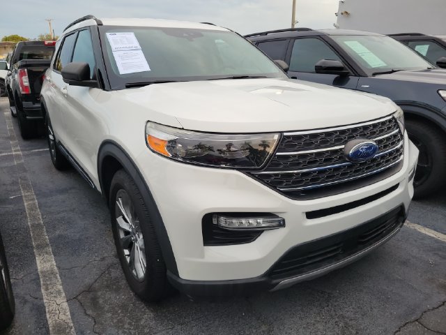 Used 2022 Ford Explorer XLT w/ Equipment Group 202A RWD image 2